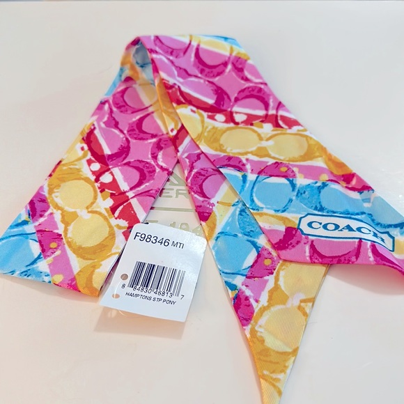 NWT Coach Signature Vintage Scarf - Picture 1 of 3
